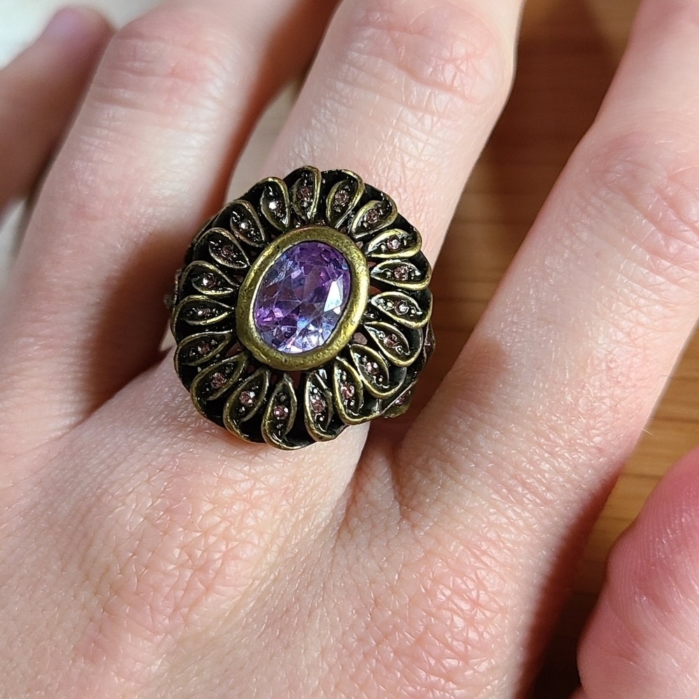 Vintage Style Large Cocktail Ring with Purple Stones 💜  - Size 7